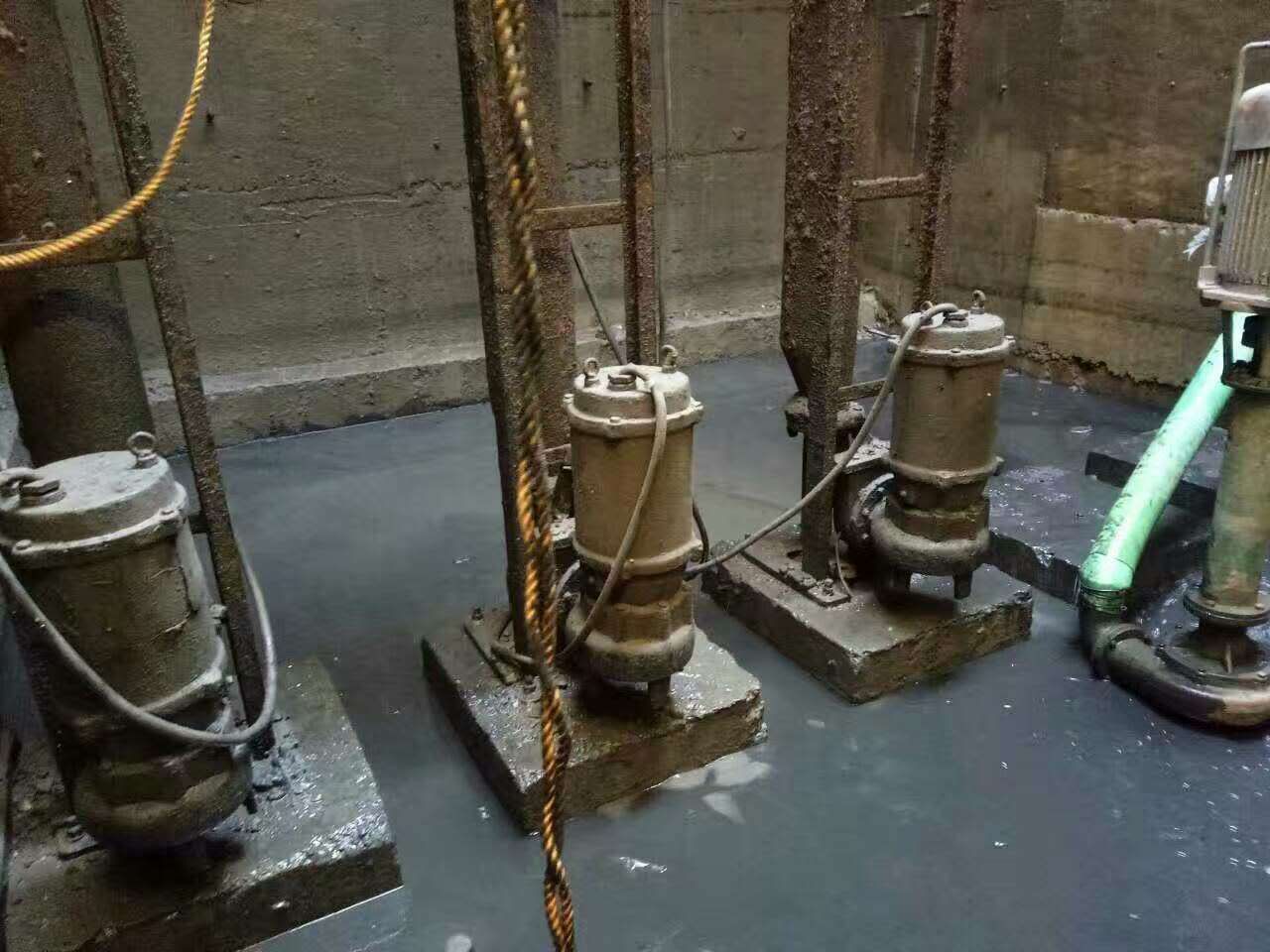 岚县污水池清理